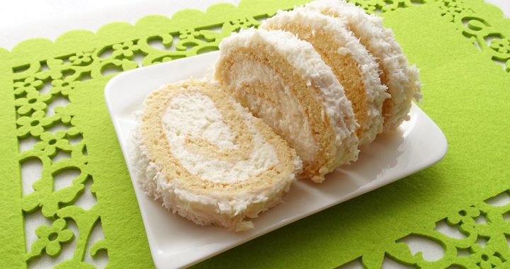 zdjęcie rolady na talerzu