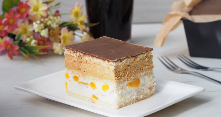 Ciasto brzoskwinia u adwokata