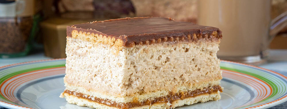 Ciasto krówka kawowa na talerzu